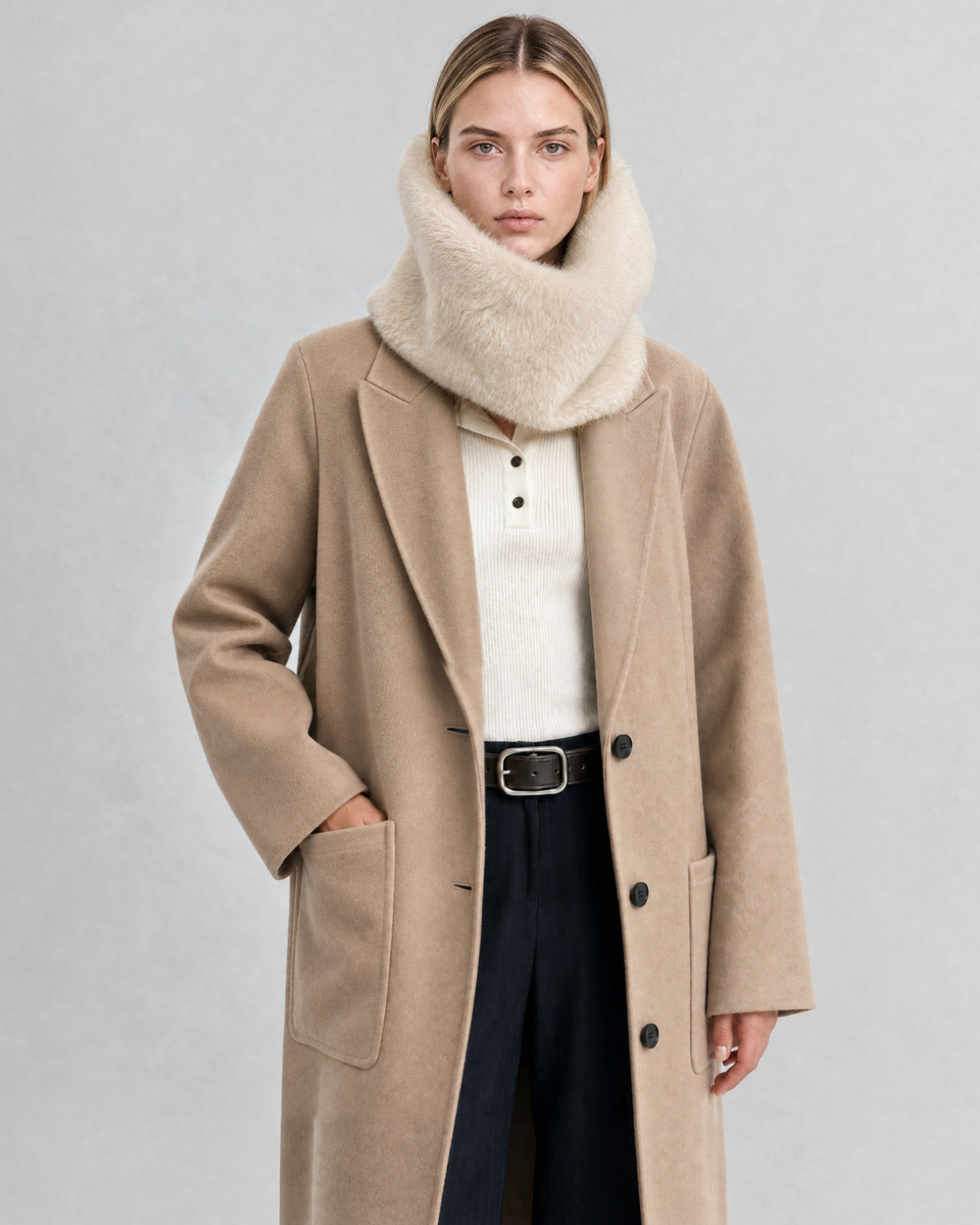 Ecru faux fur neck warmer