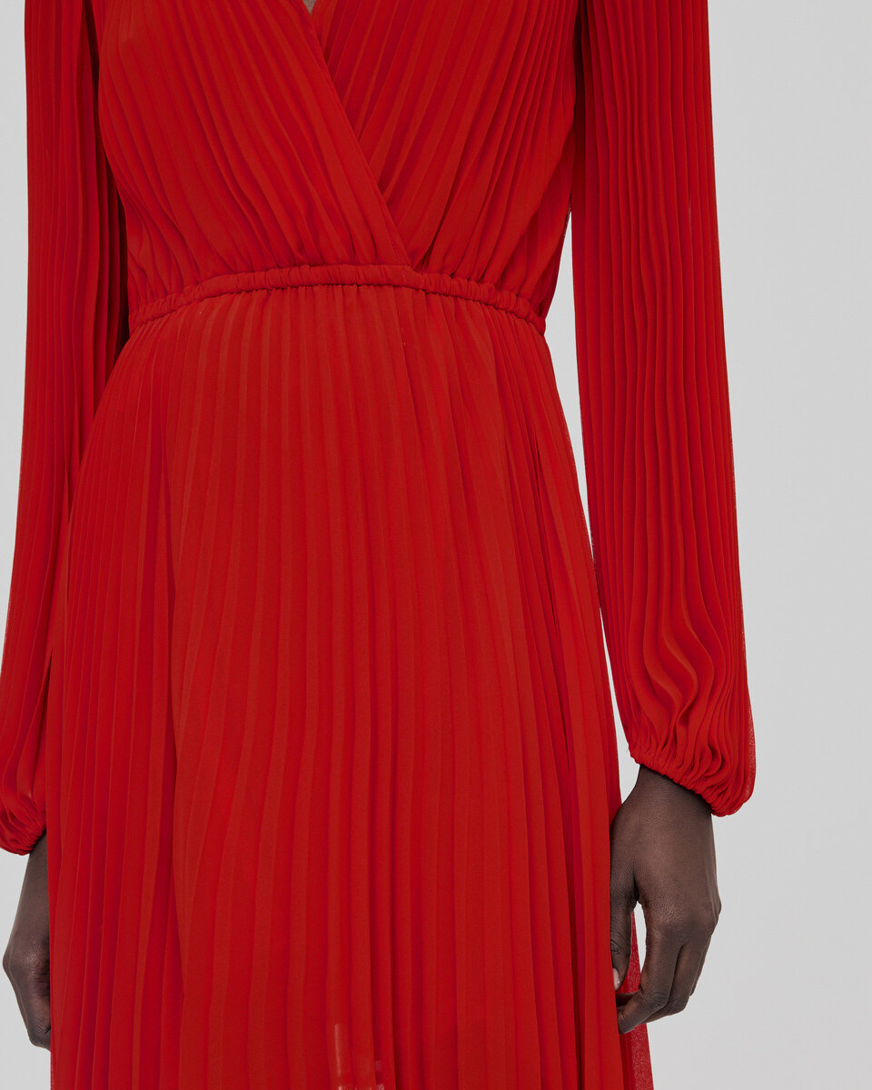 Red pleated long dress