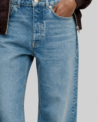 Jean droit bleu clair