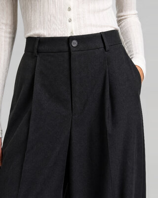 Pantalon de tailleur large en laine m&eacute;lang&eacute;e noir