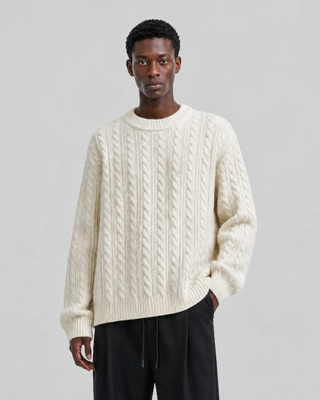 Pull col rond torsad&eacute; en laine &eacute;cru