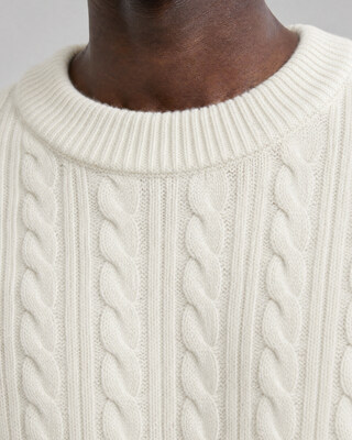 Pull col rond torsad&eacute; en laine &eacute;cru