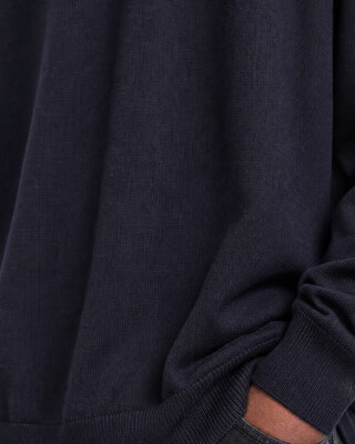 Pull col rond en laine m&eacute;rinos marine