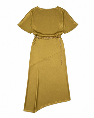 Robe longue en satin avec cha&icirc;ne dor&eacute;e olive