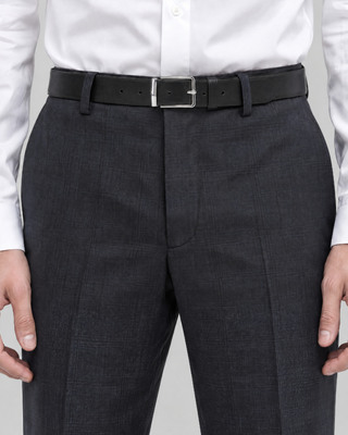 Pantalon de costume ajust&eacute; &agrave; tartan en laine marine