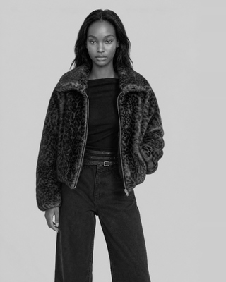 Blouson en fausse fourrure imprim&eacute; l&eacute;opard