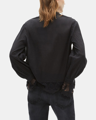 Blouse avec guipure noire