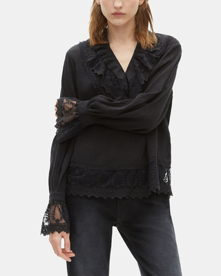 Blouse avec guipure noire