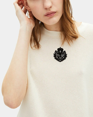 T-shirt avec blason en nid d'abeille écru
