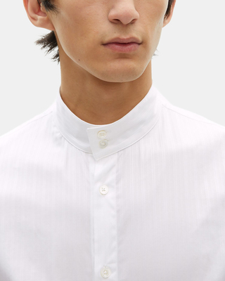 Chemise formelle à rayures blanches