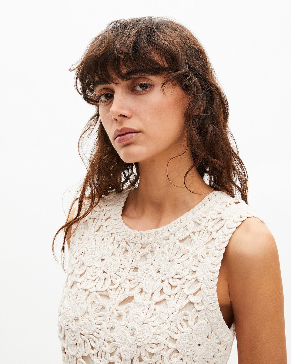 Robe courte en crochet écrue