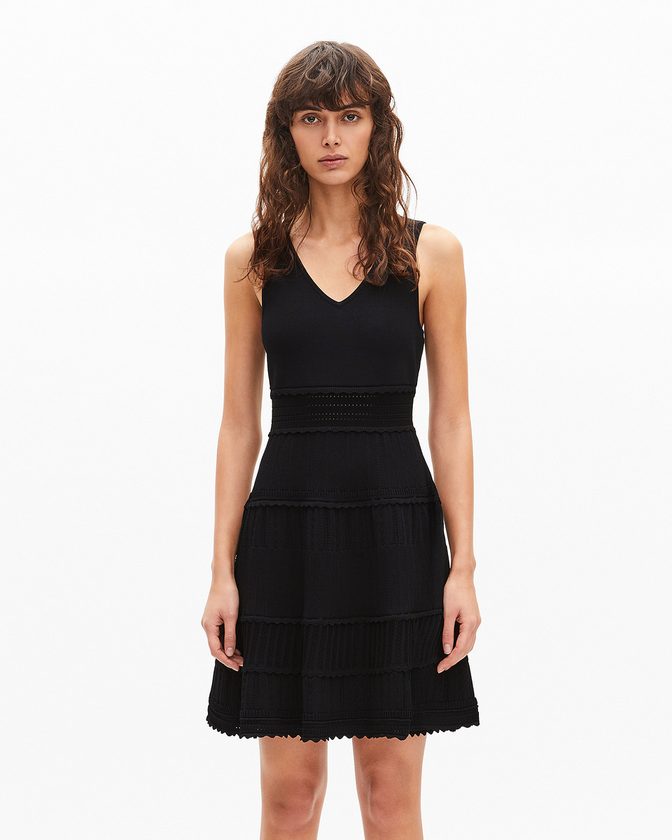 Robe courte en maille noire
