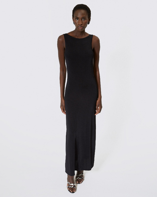Robe longue en maille avec chaînes dos noire