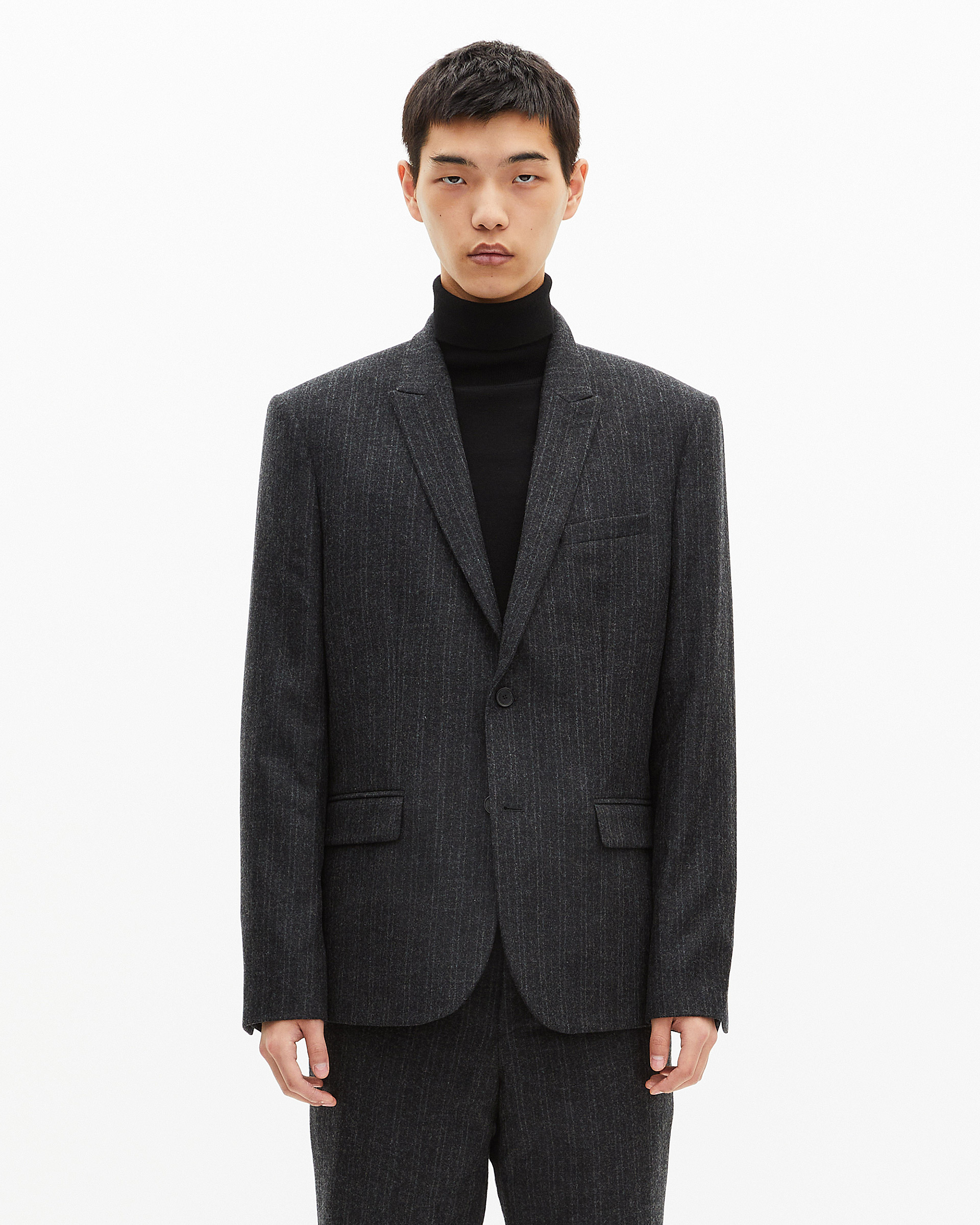 Veste de costume droite à fines rayures gris foncé