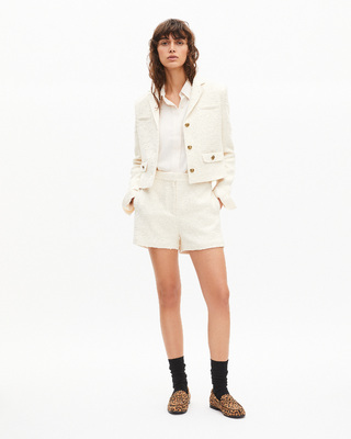 Short tailleur en tweed écru
