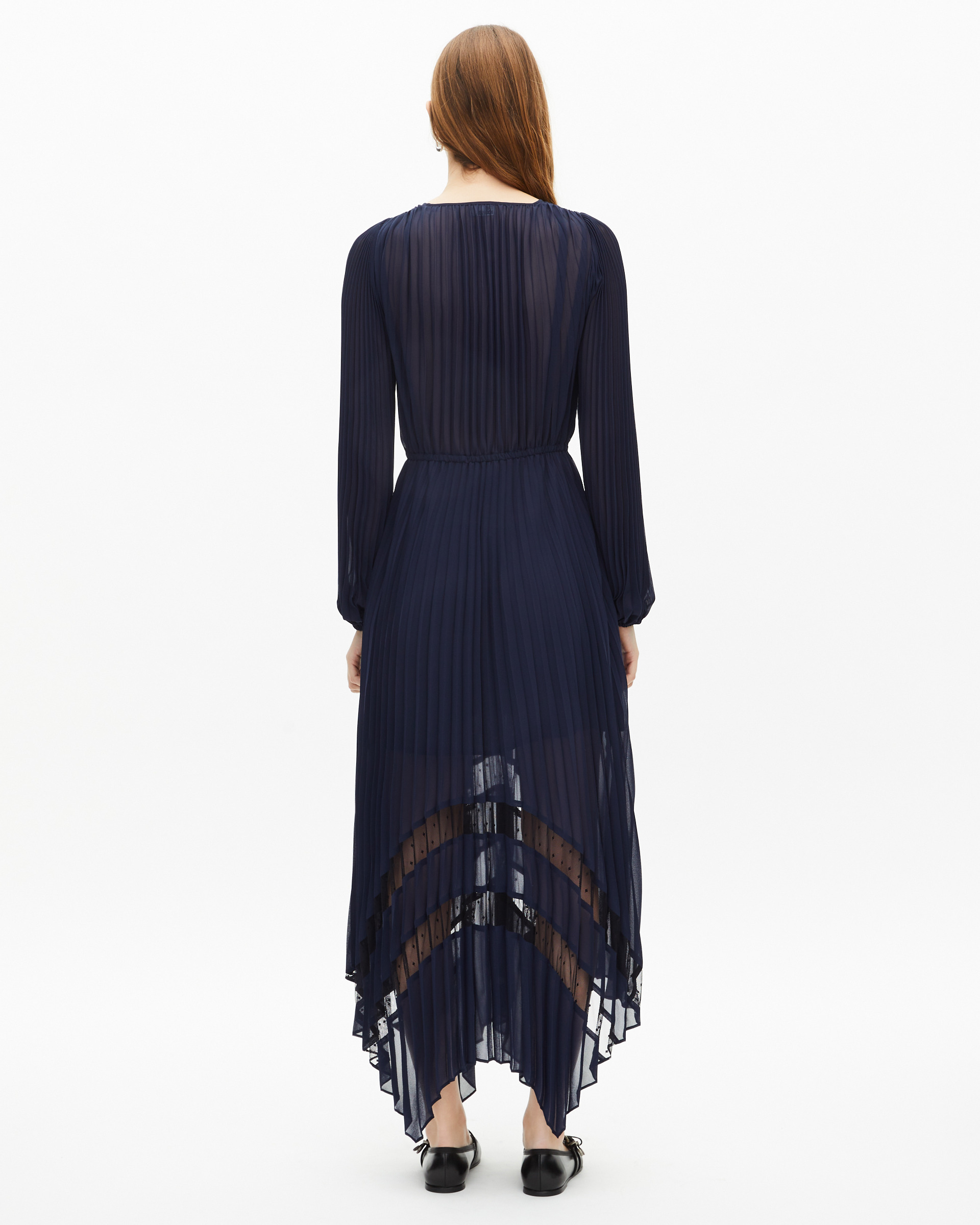 Robe longue plissée avec dentelle bleu marine