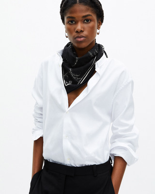 Foulard imprimé en laine et soie noir