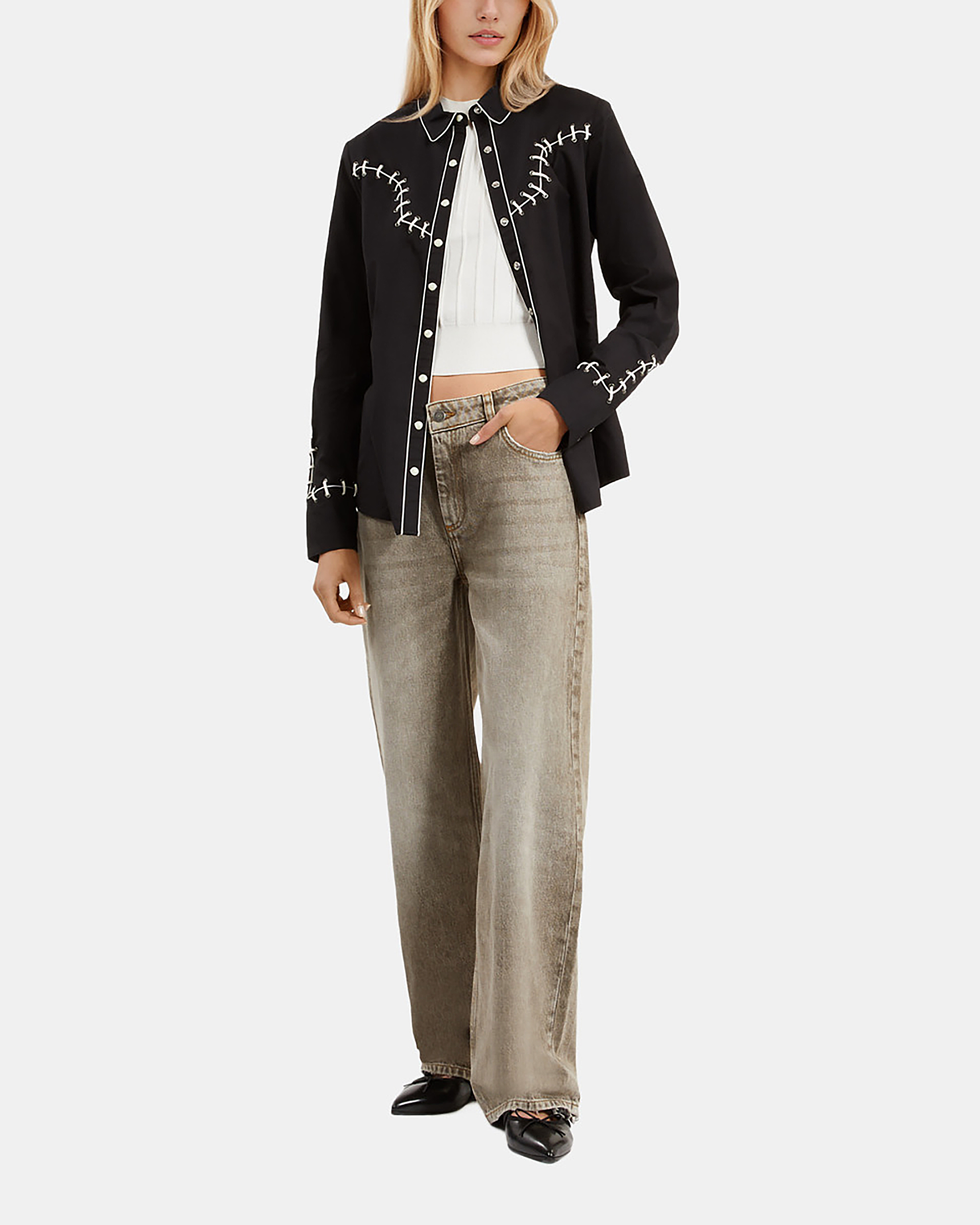 Western style shirt with black embroidery