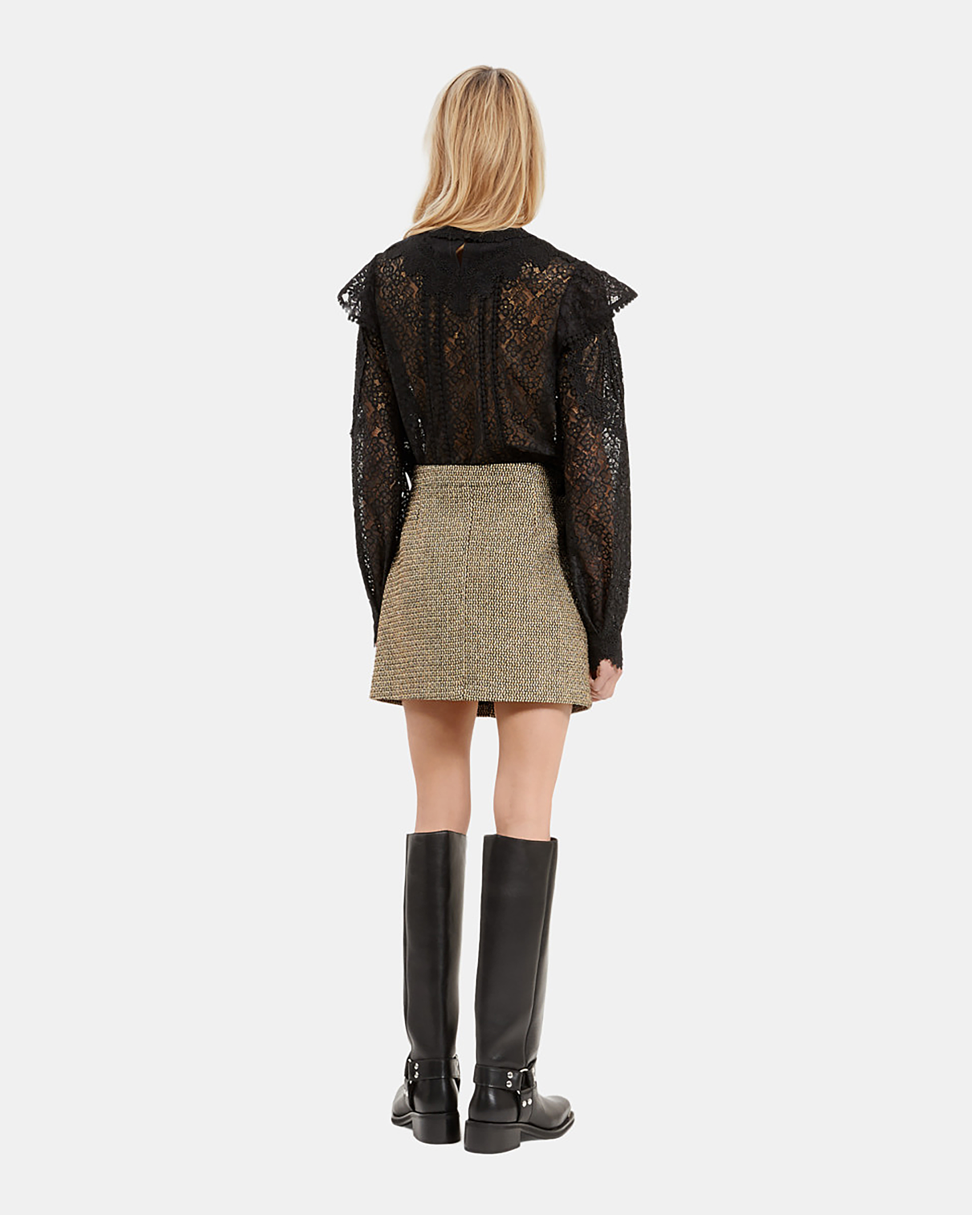 Short golden skirt