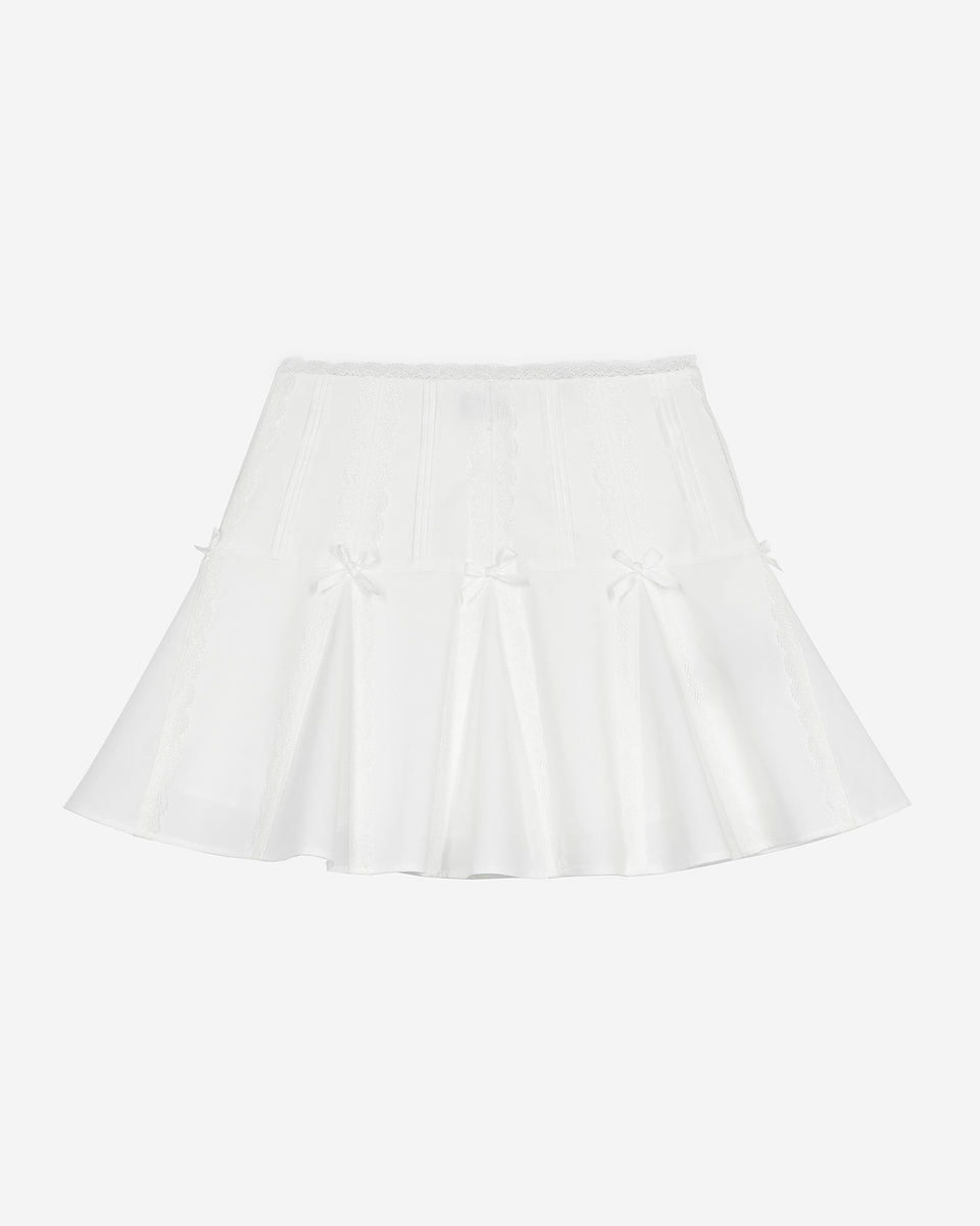 Short skirt with bow detail in ecru