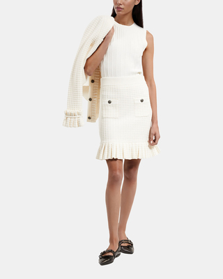 Short ecru knit skirt