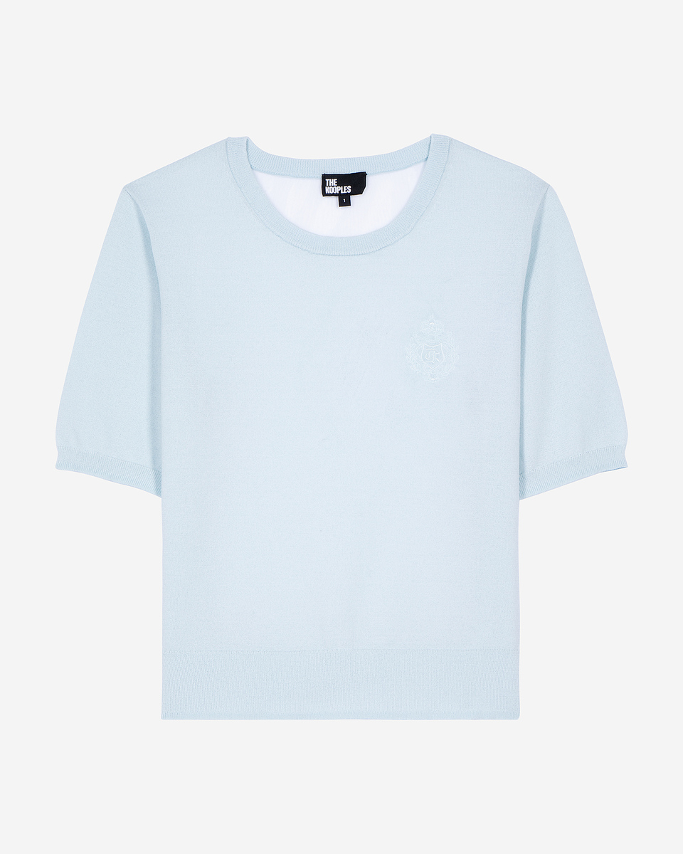 Light blue short-sleeved sweater