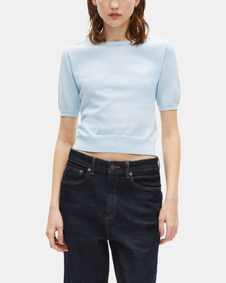 Light blue short-sleeved sweater