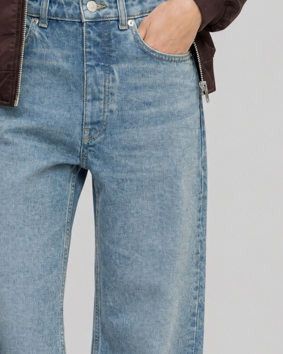 Light blue straight-leg jeans