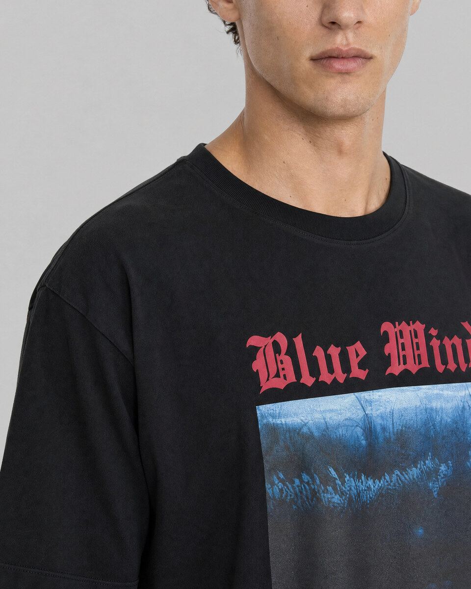 Black Blue Wind Screen-Printed T-Shirt