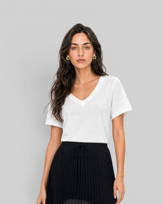 White cotton V-neck T-shirt