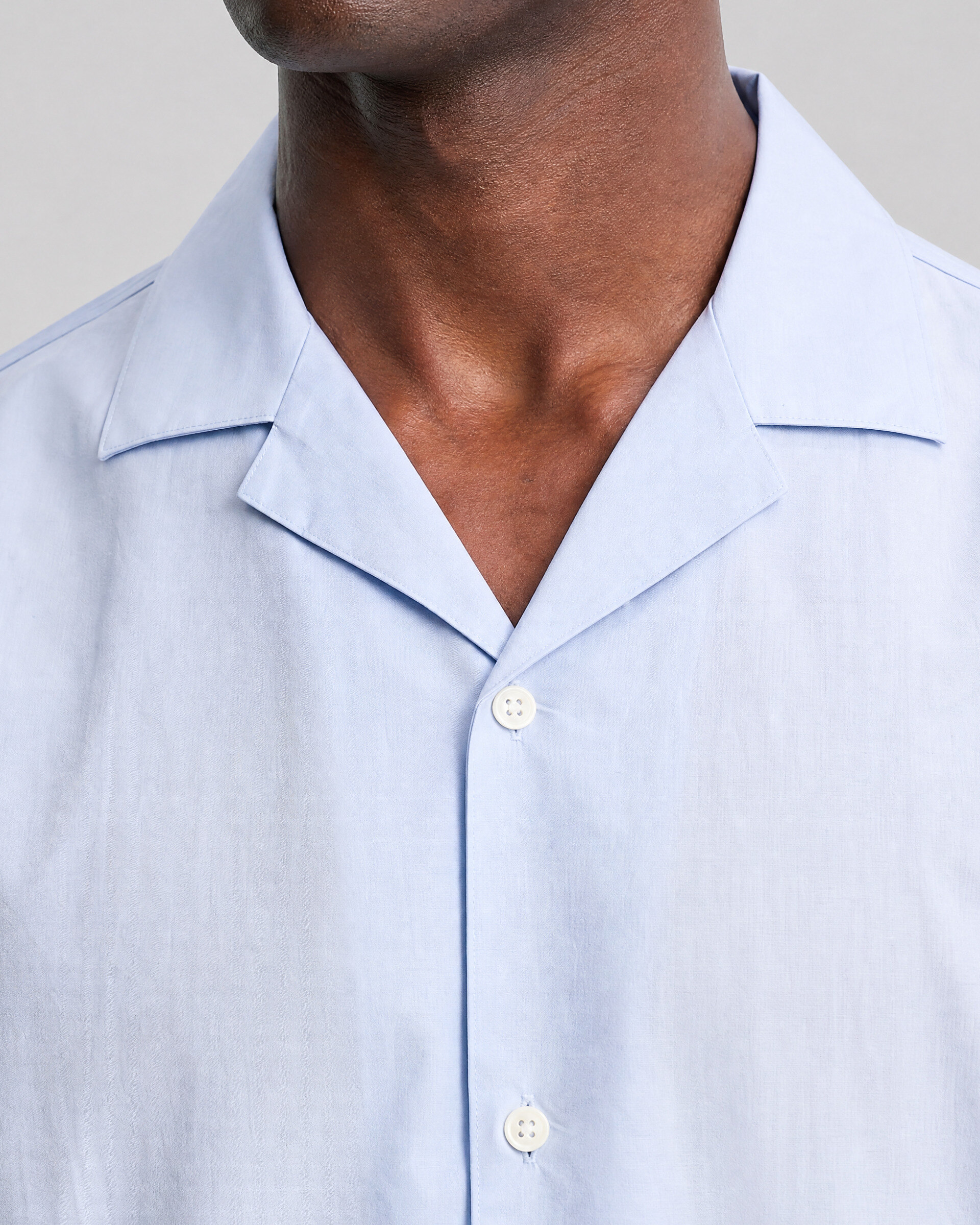 Solid light blue short-sleeved shirt