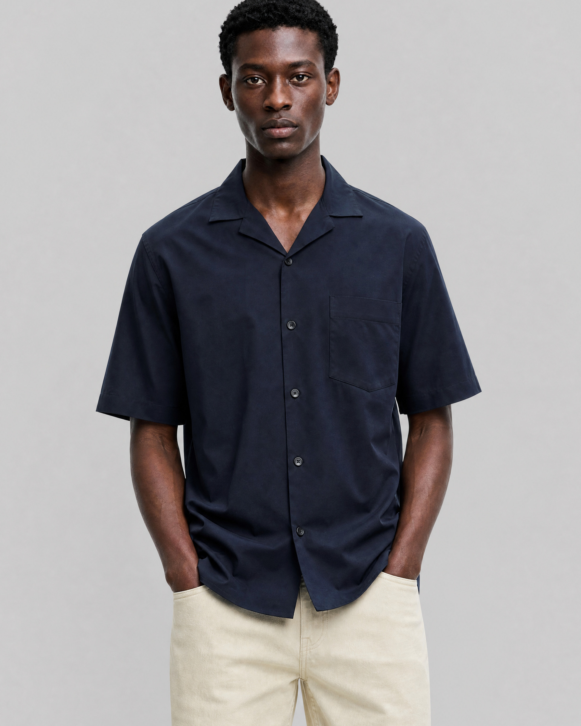 Solid navy blue short-sleeved shirt
