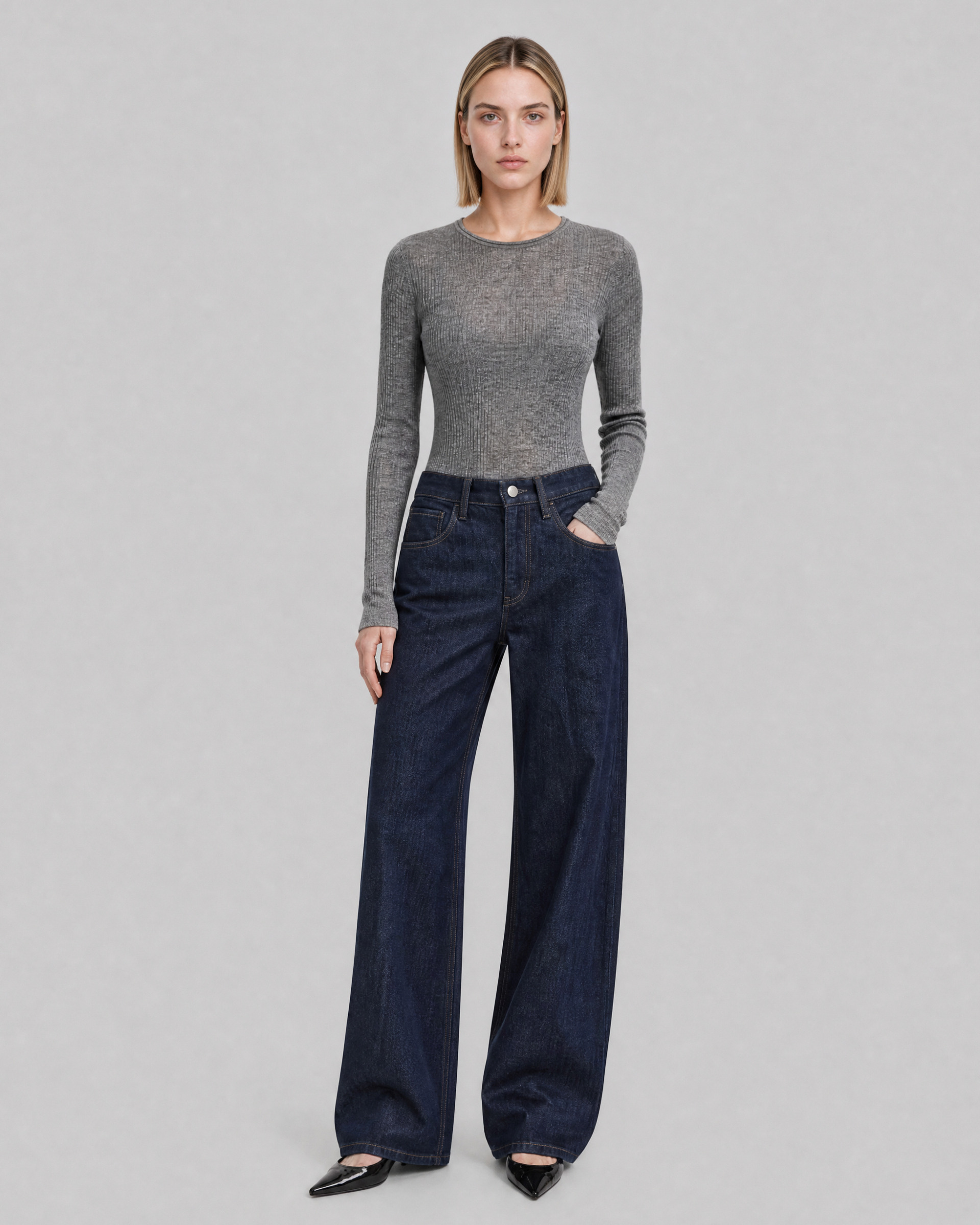 Dark blue wide-leg jeans