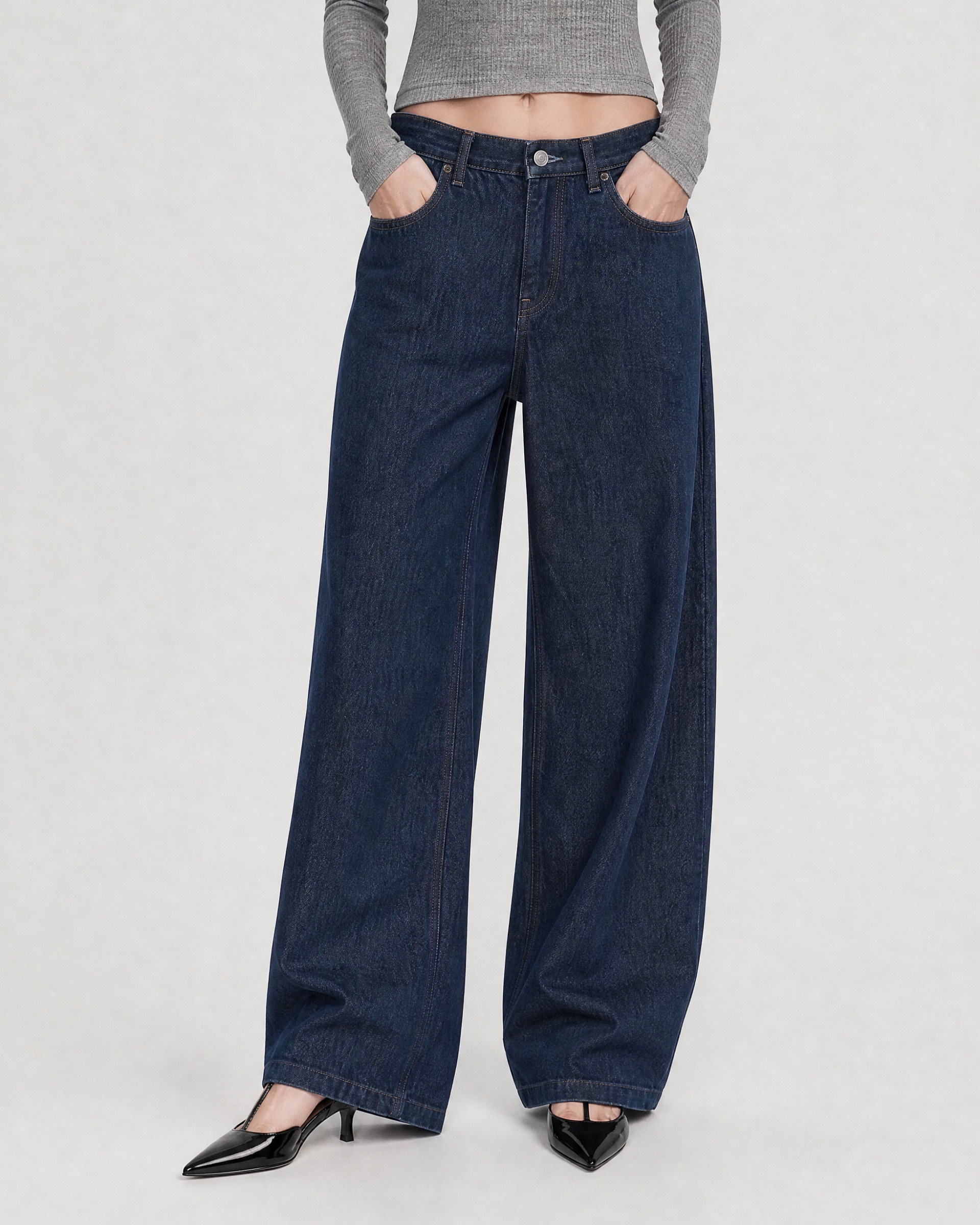 Dark blue wide-leg jeans