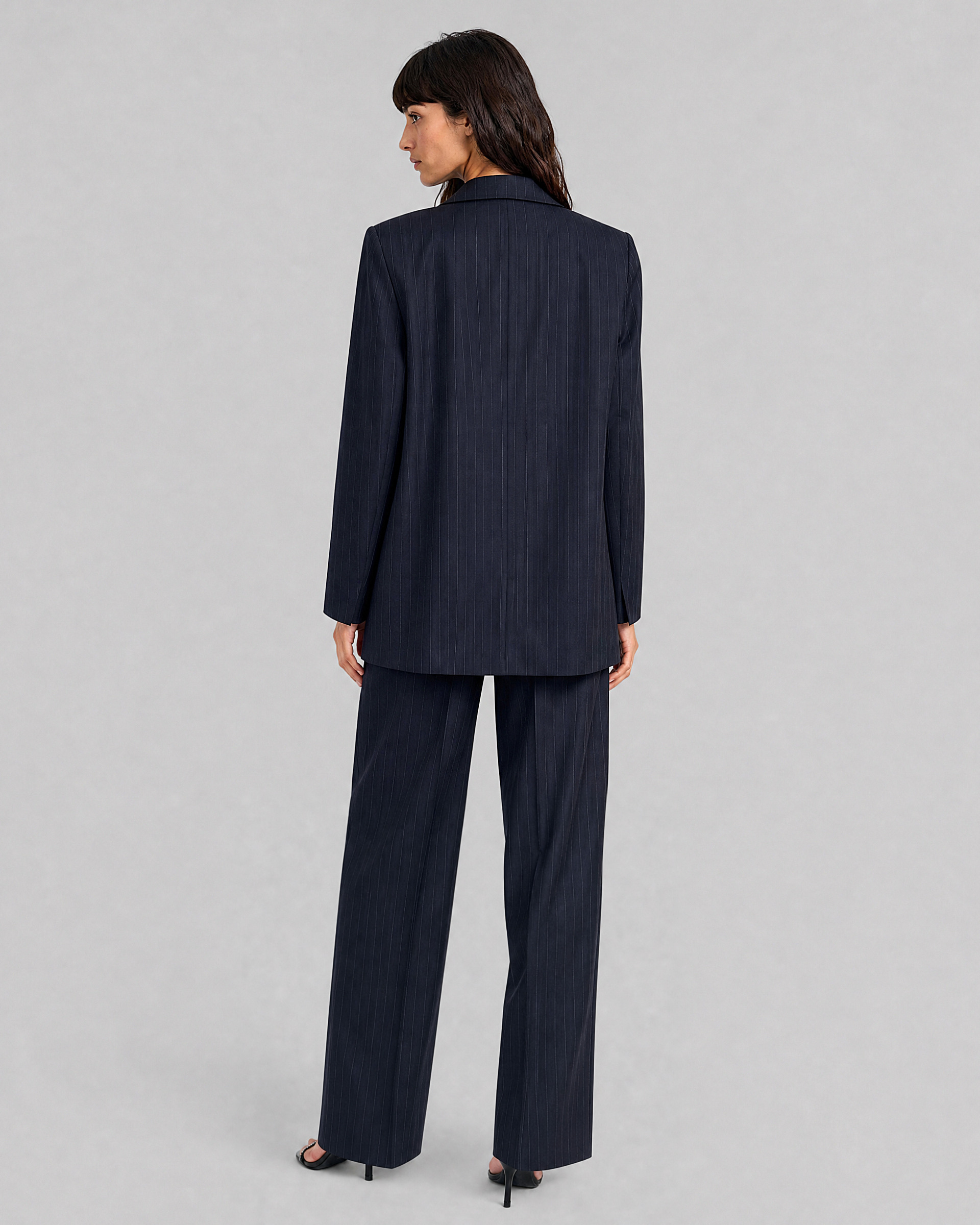 Loose-fitting wool blazer with a fine navy stripe pattern
