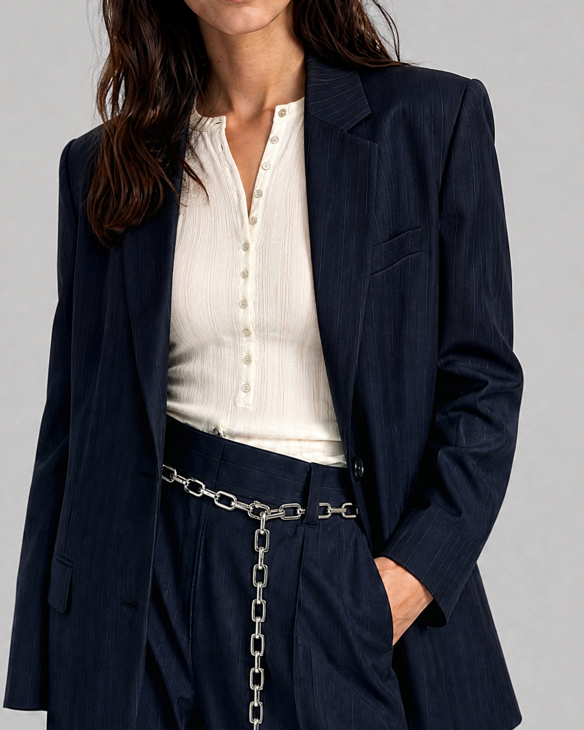 Loose-fitting wool blazer with a fine navy stripe pattern