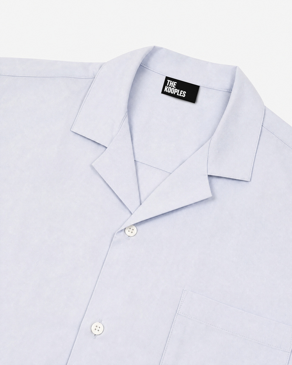Solid light blue short-sleeved shirt