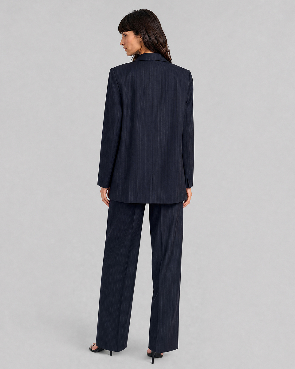 Loose-fitting wool blazer with a fine navy stripe pattern