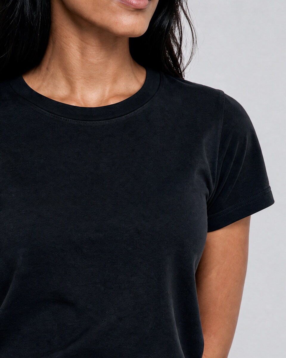 Fitted black cotton crew-neck T-shirt