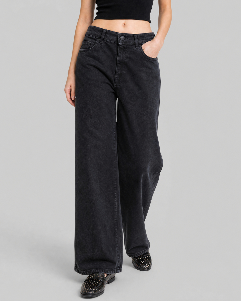 Black wide-leg jeans