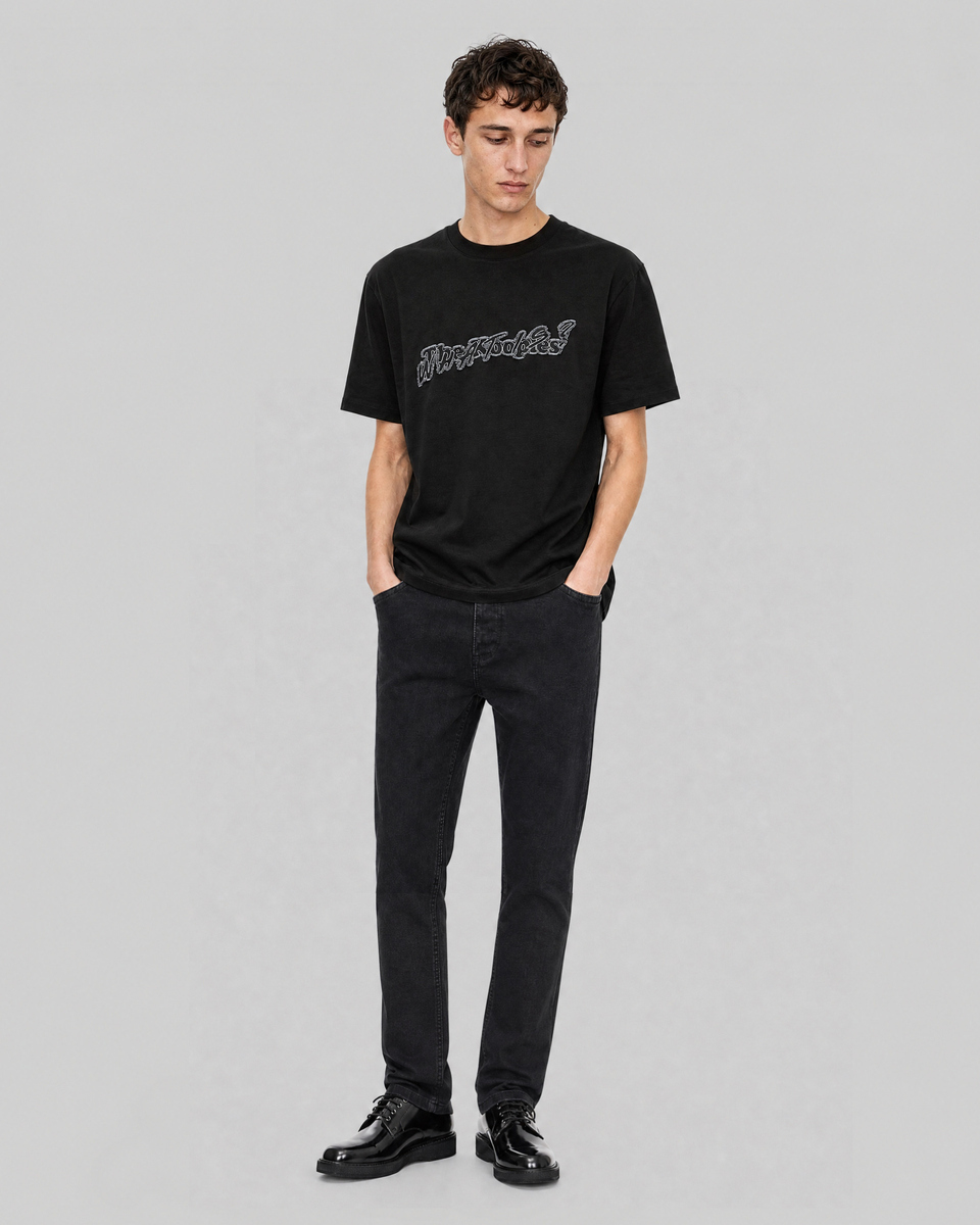 Black slim-fit jeans
