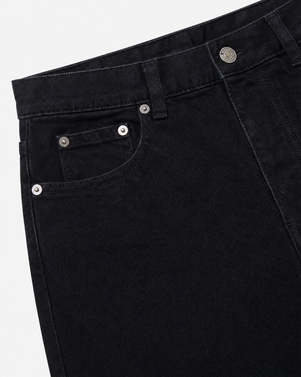 Black slim-fit jeans