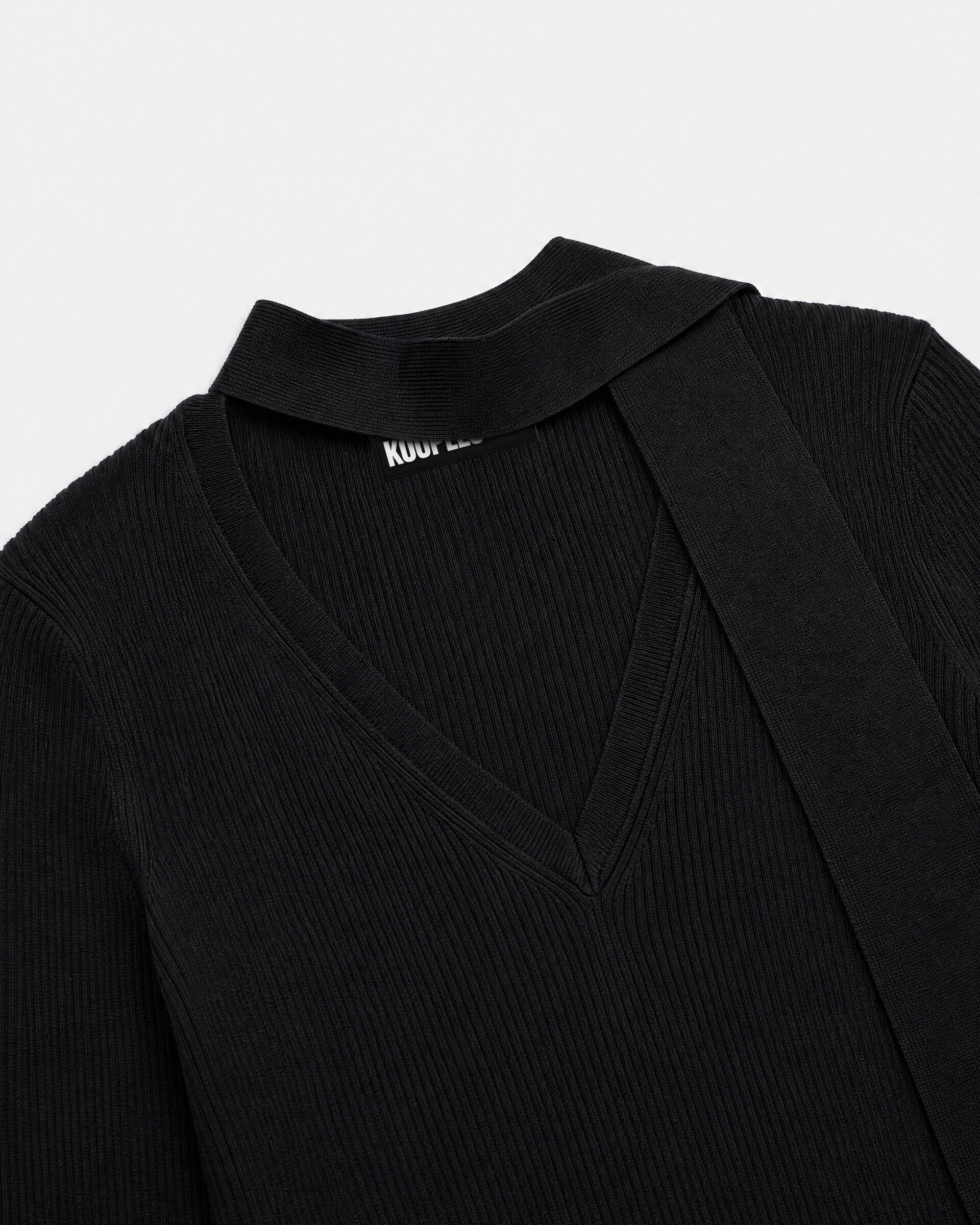 Gray Merino Wool Sweater with a Lavallière Collar