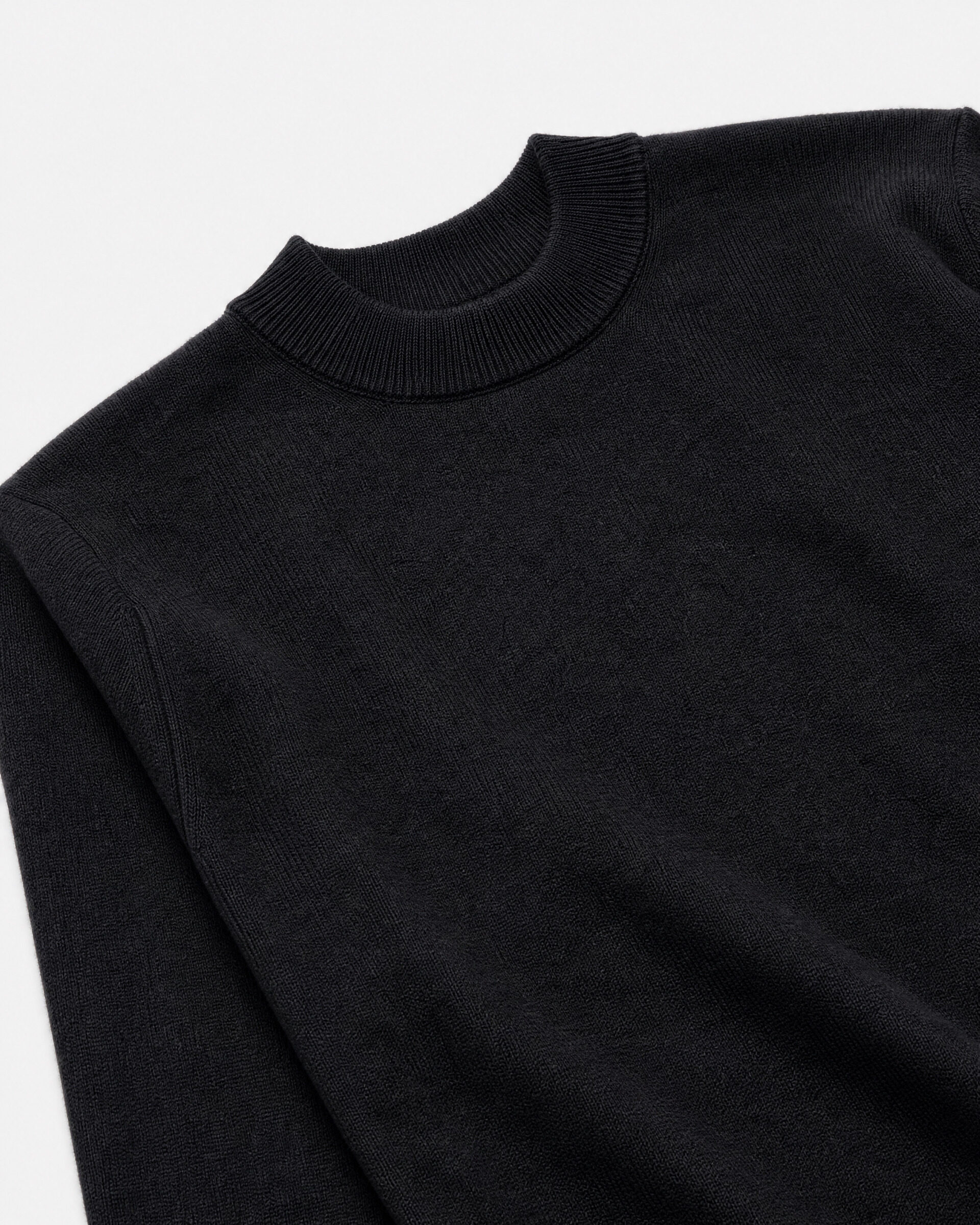 Black wool and cashmere sweater