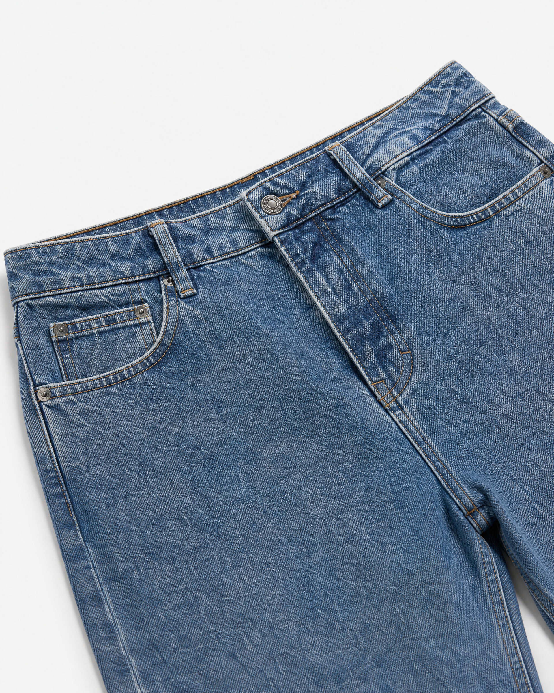 Straight-leg jeans in medium blue wash