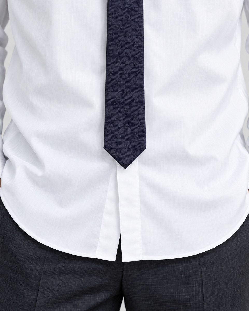 White dress shirt