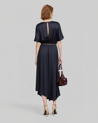 Long satin dress with a navy gold chain