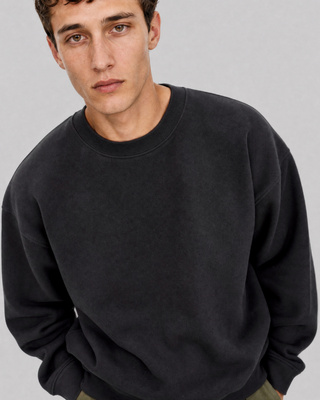 Black Crew-Neck Sweatshirt