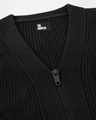 Short, zippered merino wool cardigan in gray