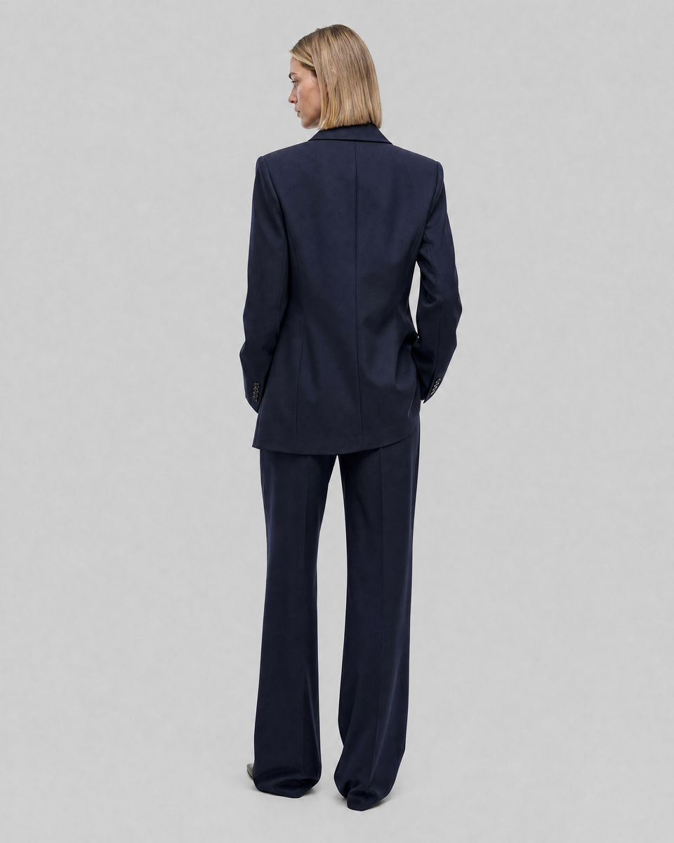 Straight-cut navy wool blazer
